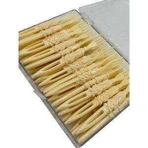 Vintage Chelten House Cocktail and Party Ivory Plastic Picks 36 count MCM